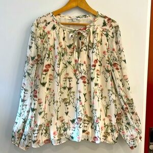 Rose & Olive XL floral blouse